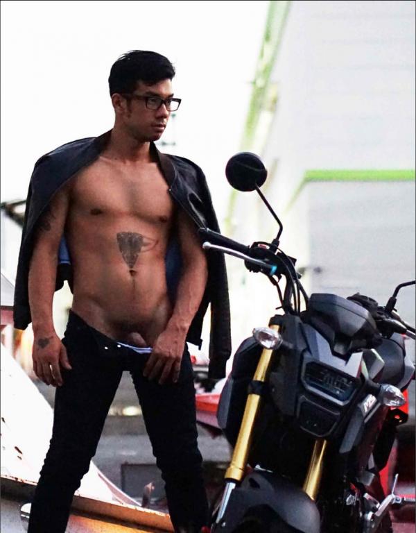 MAN-OMG-3---Guy-On-Hot-Street